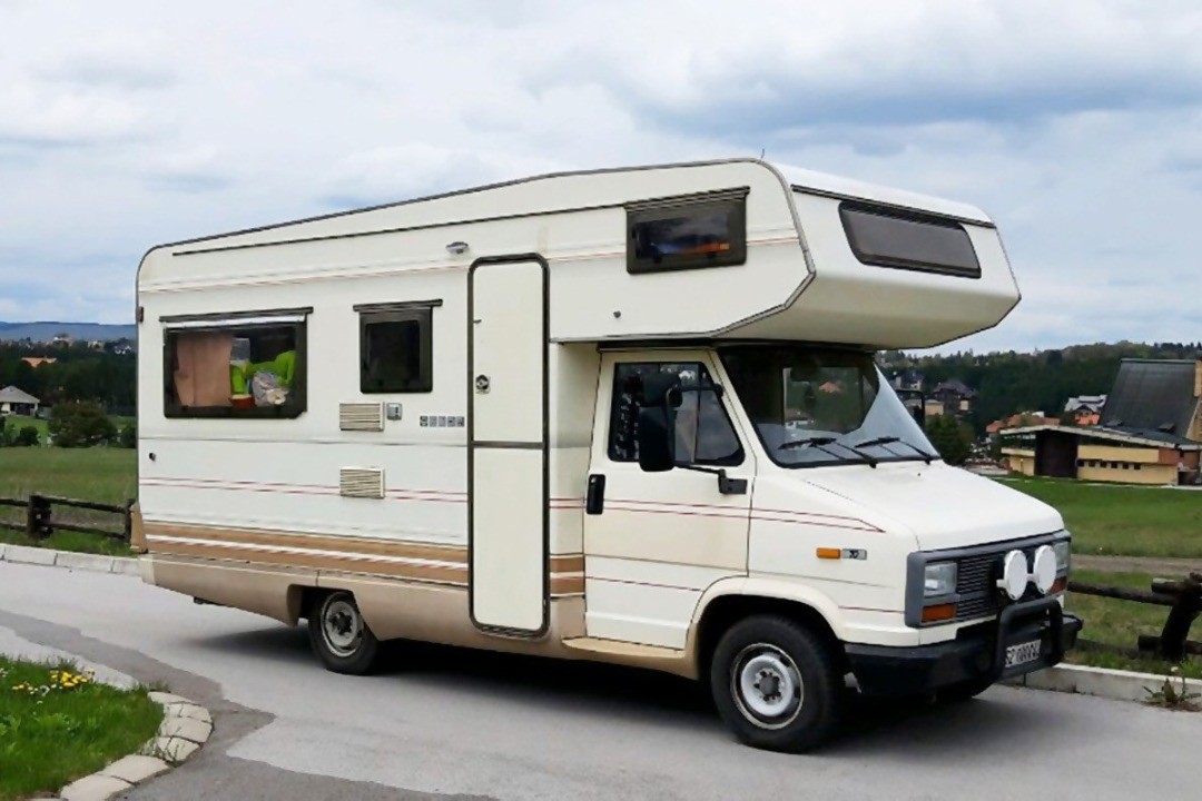 РђРІС‚РѕРґРѕРј Camper 1990